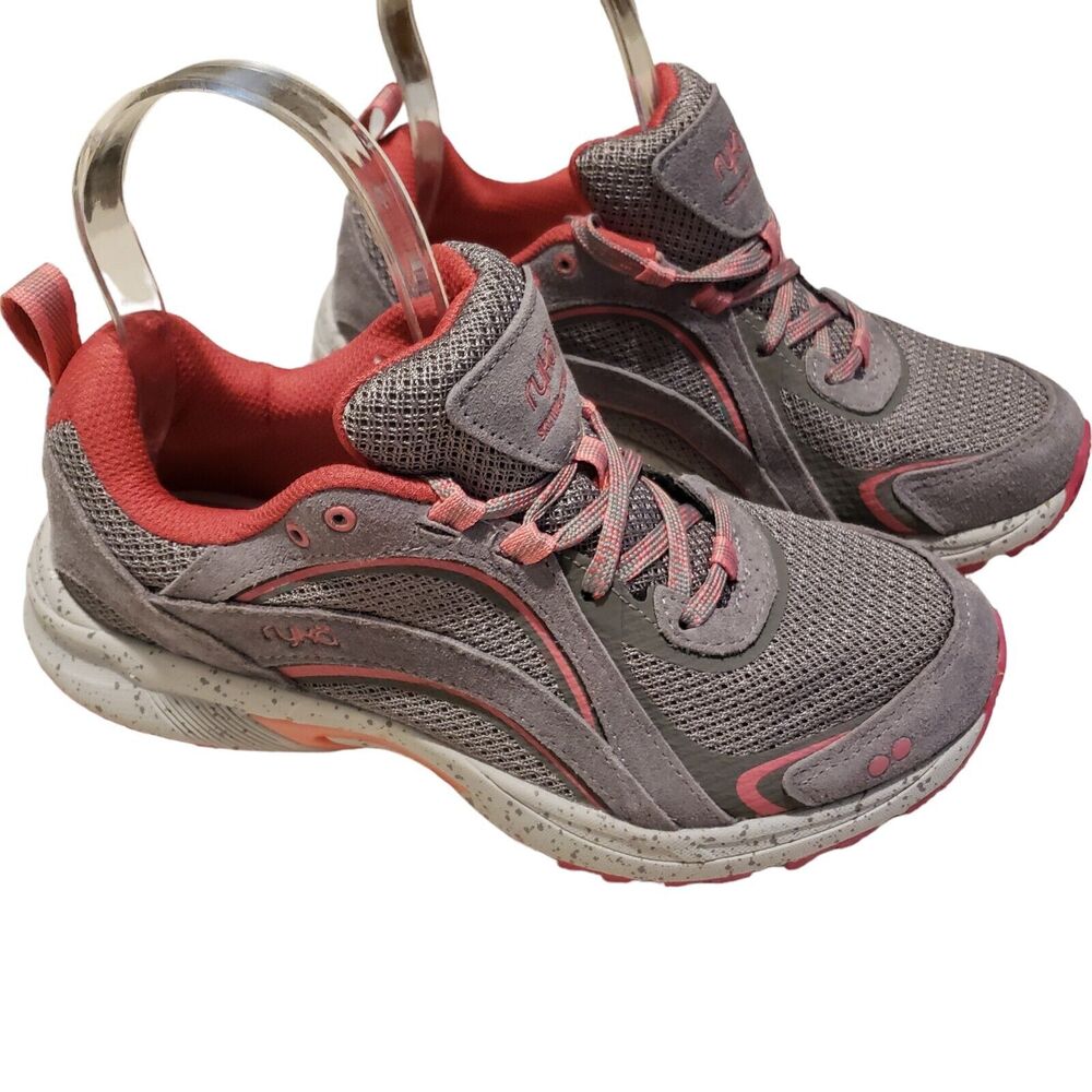 Ryka Women's Sky Walk Trail Sneaker size 6.5